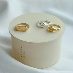 Enamel Mom Signet Ring