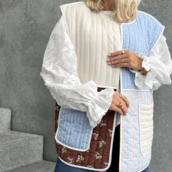 Stories From The Atelier Spring Love Vest White/Blue/Brown